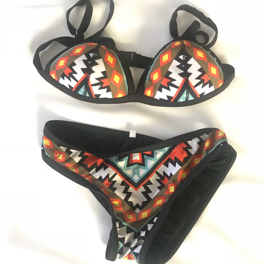 2 piece bathing suit- no brand name